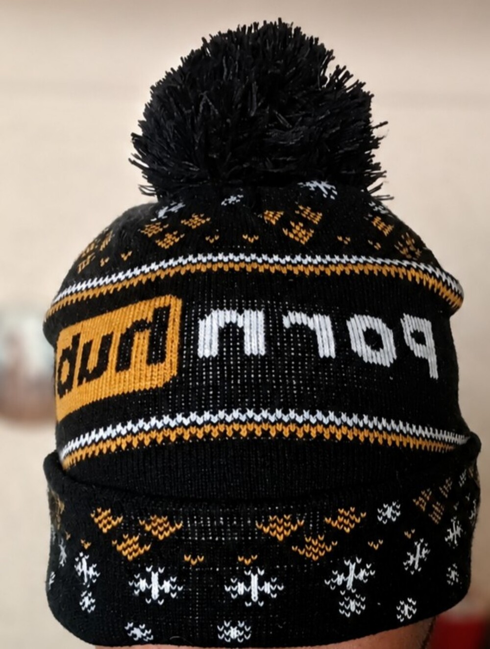 💋P0rnhub classic Christmas pom beanie